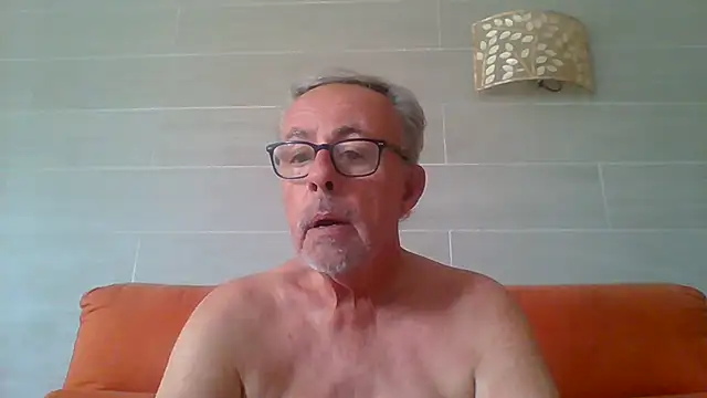 tuggy59 Adlı Modelin Canlı XXX Sohbeti