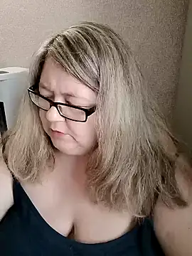 sex2 Adlı Modelin Canlı XXX Sohbeti
