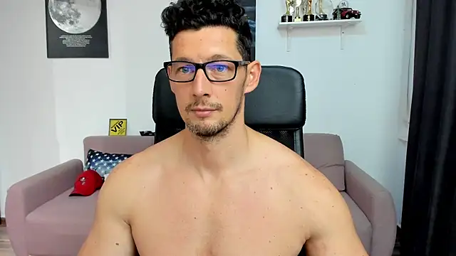 BrutusK08 라이브 XXX 채팅
