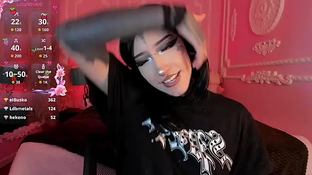 Kat_VonDe's Live XXX Chat