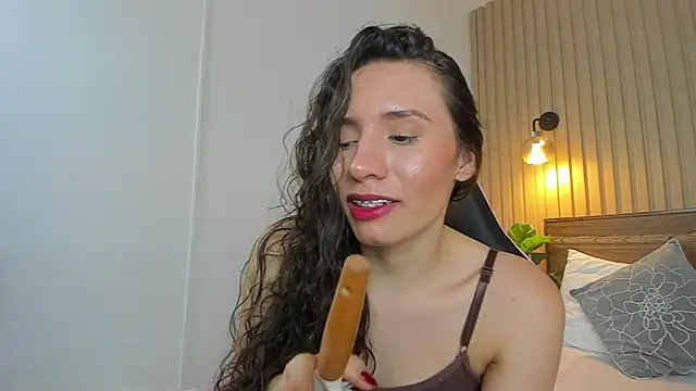 צ'אט XXX בשידור חי של valeryn__rosse