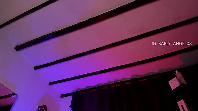 Živý XXX chat karly_angeel