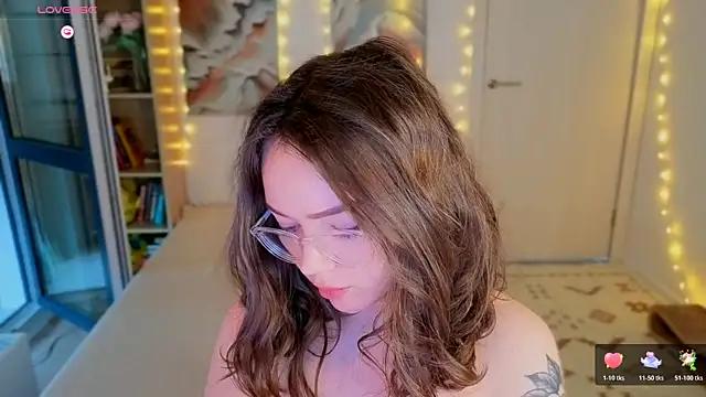 Chat +18 de MilenaSaint ao vivo