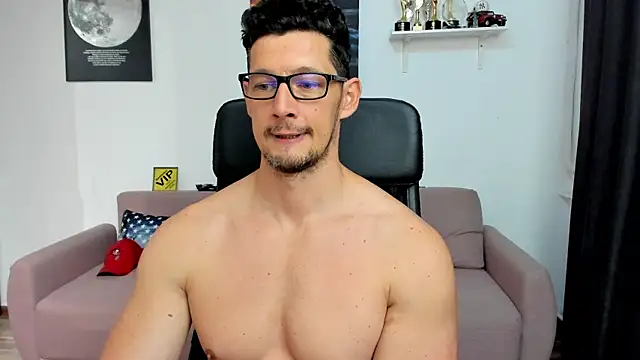 BrutusK08 Live XXX-chat