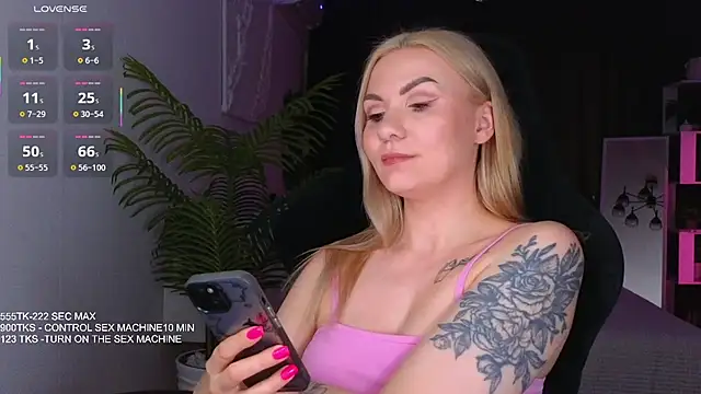 Chatroom XXX en direct de Maria_Shy