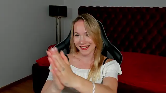 ElaraVoltage – Live XXX-chat