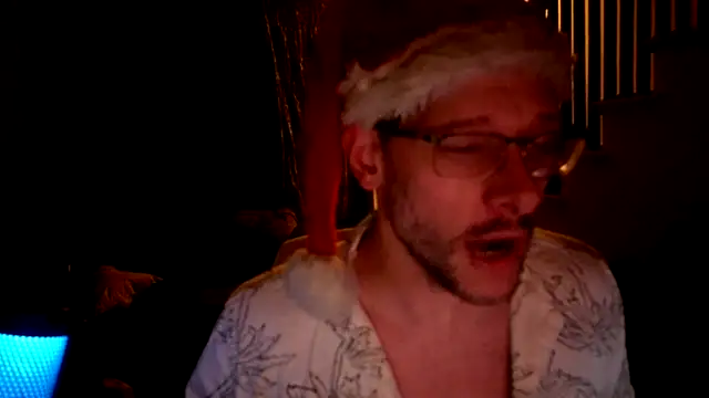 MasterDaddyCool live XXX chat
