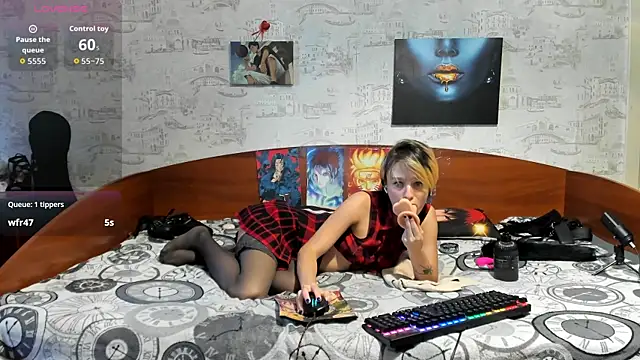 Chatroom XXX en direct de KagamiTayga