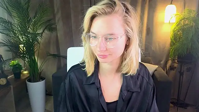 NoraMoreau Live XXX-chat