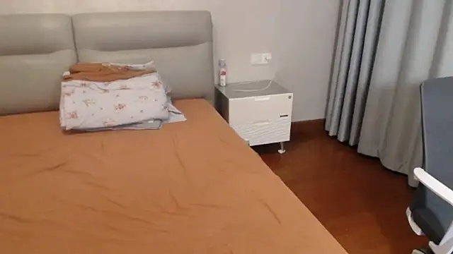 zhang1118 라이브 XXX 채팅