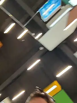 צ'אט XXX בשידור חי של eveangelll