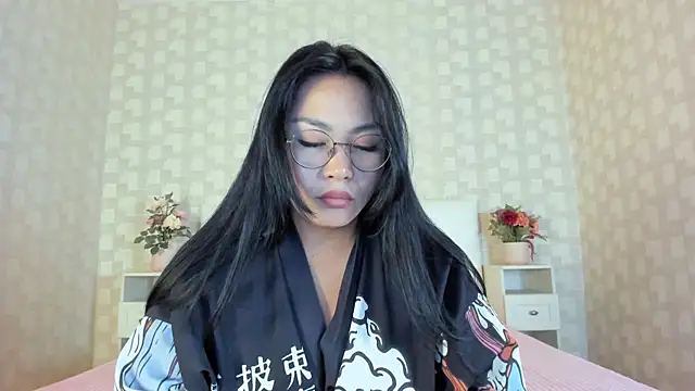 Czat XXX na żywo – NatsumiHun