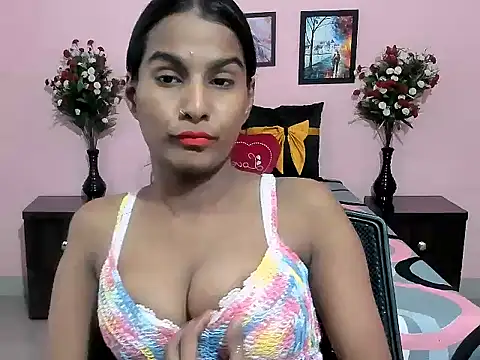 Melis_Sandra Adlı Modelin Canlı XXX Sohbeti