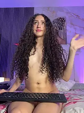 pinky_peach Adlı Modelin Canlı XXX Sohbeti