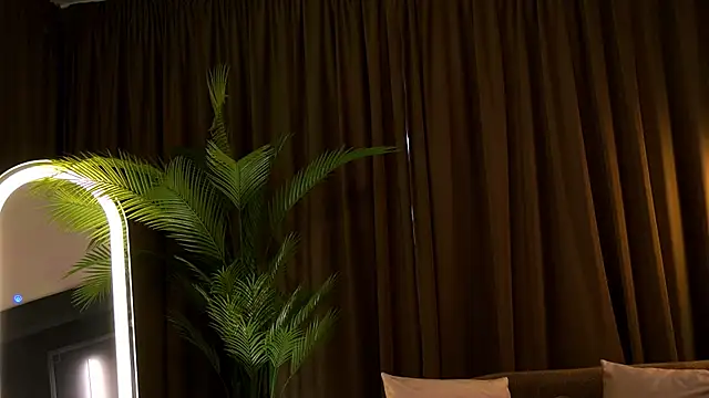 BrainyBelleのライブXXXチャット