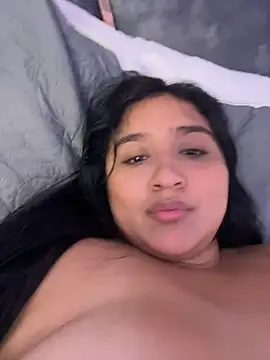 Chat +18 de FoxySkye ao vivo