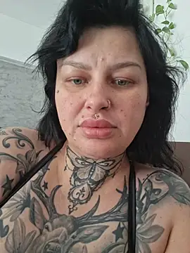 _VelvetAura_ লাইভ XXX চ্যাট