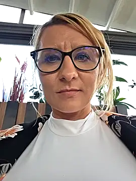 KaylinJan live XXX chat