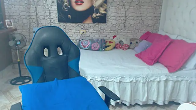 AlissonTyler4u's Live XXX Chat