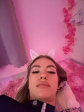 Chat XXX en directo de -Sexy_Barbie-