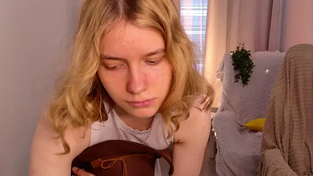 MilanaRayy's Live XXX Chat