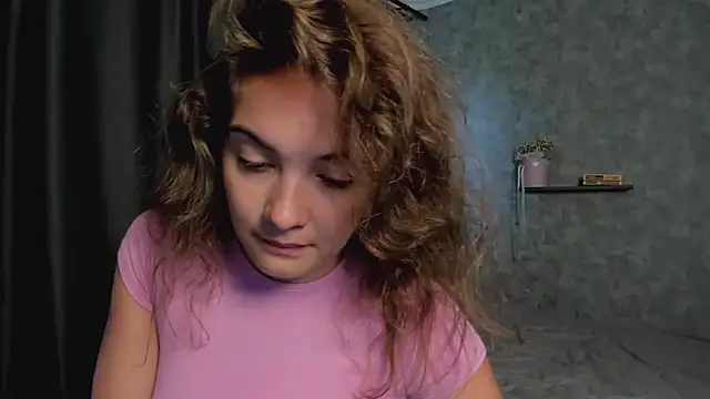 دردشة KristinaLoison الجنسية المباشرة