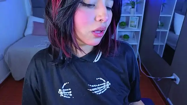 lsa_dolly_nyxのライブXXXチャット