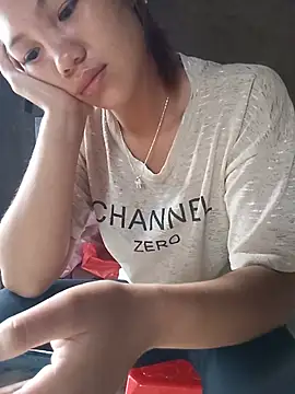 GiniEi Chat XXX live