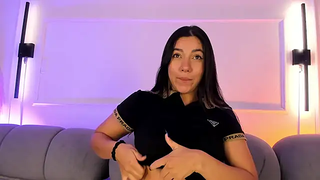 AliceHanz live XXX chat