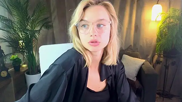 NoraMoreau Live XXX-Chat