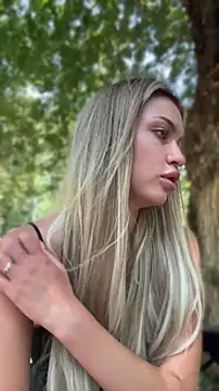Živý XXX chat KikiWatson