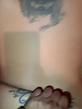 XXX chat uživo modela Qlonarica