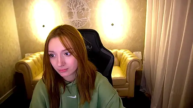 LizzaMoonn live XXX chat