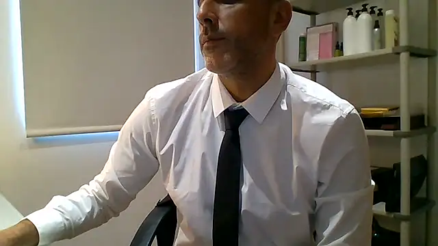66MA69: απευθείας συνομιλία ΧΧΧ