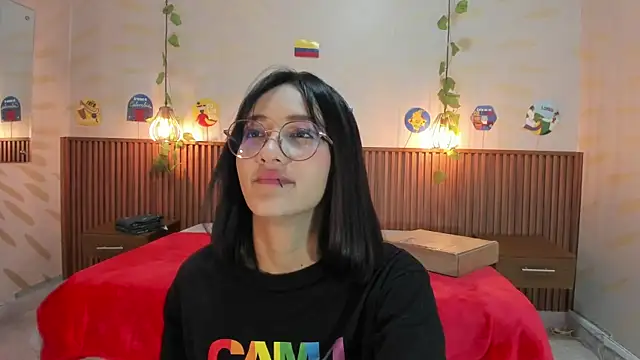 daphne_courtis' Live XXX Chat