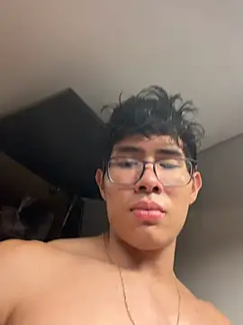GrayAndrews Chat XXX in diretta