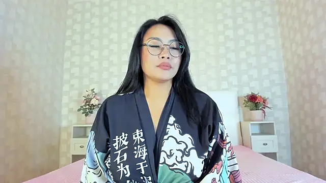 NatsumiHun's Live XXX Chat