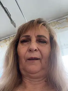 Irina2909@xh: απευθείας συνομιλία ΧΧΧ