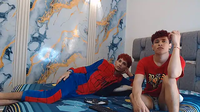 YOUNG_BOYS_HELL Adlı Modelin Canlı XXX Sohbeti