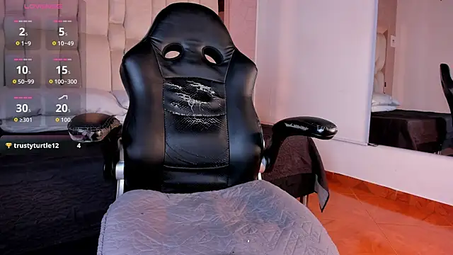 Chat XXX en directo de LilithBloom7