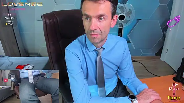 SteveTiger Live XXX-chat
