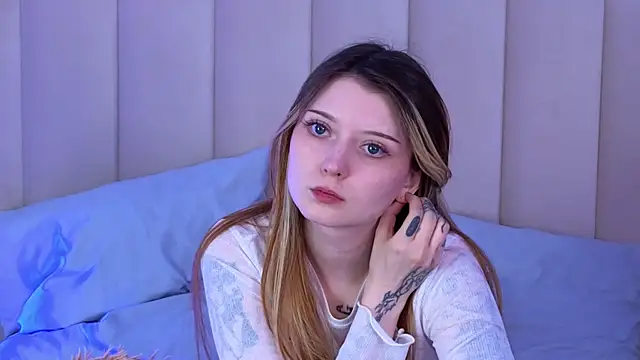 XXX chat uživo modela AlyssFrost