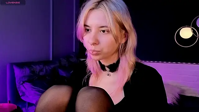 XXX chat uživo modela Camilla_Evers