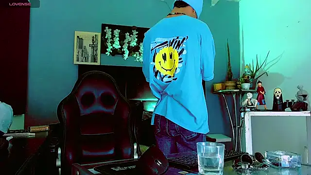 HannibalLester 라이브 XXX 채팅