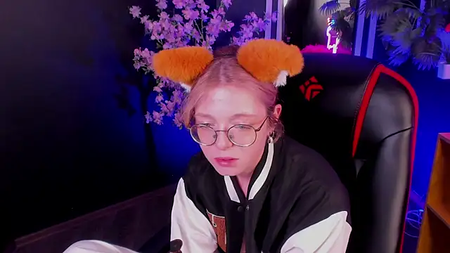 Czat XXX na żywo – FoxxyyPolly