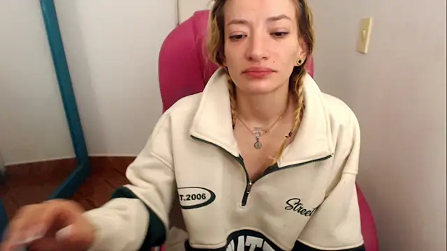 zoe_jones13 – Naživo XXX chat
