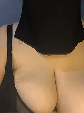 tota_'s Live XXX Chat