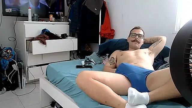 yanick931 XXX чат на живо