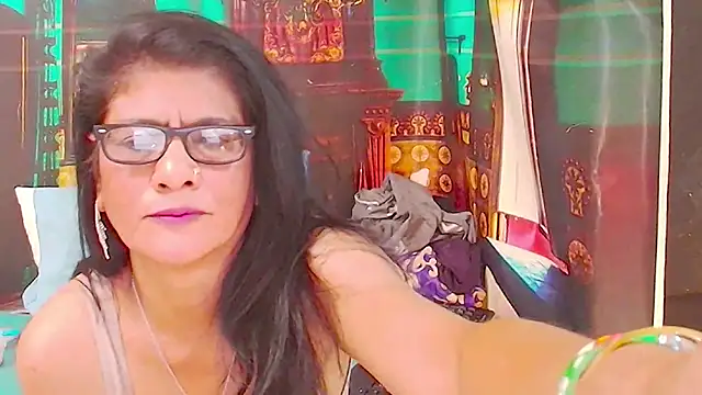 دردشة IndianAllure الجنسية المباشرة