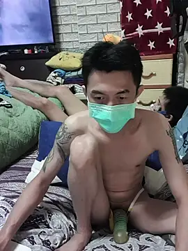 Christopher1024 即時 XXX 聊天